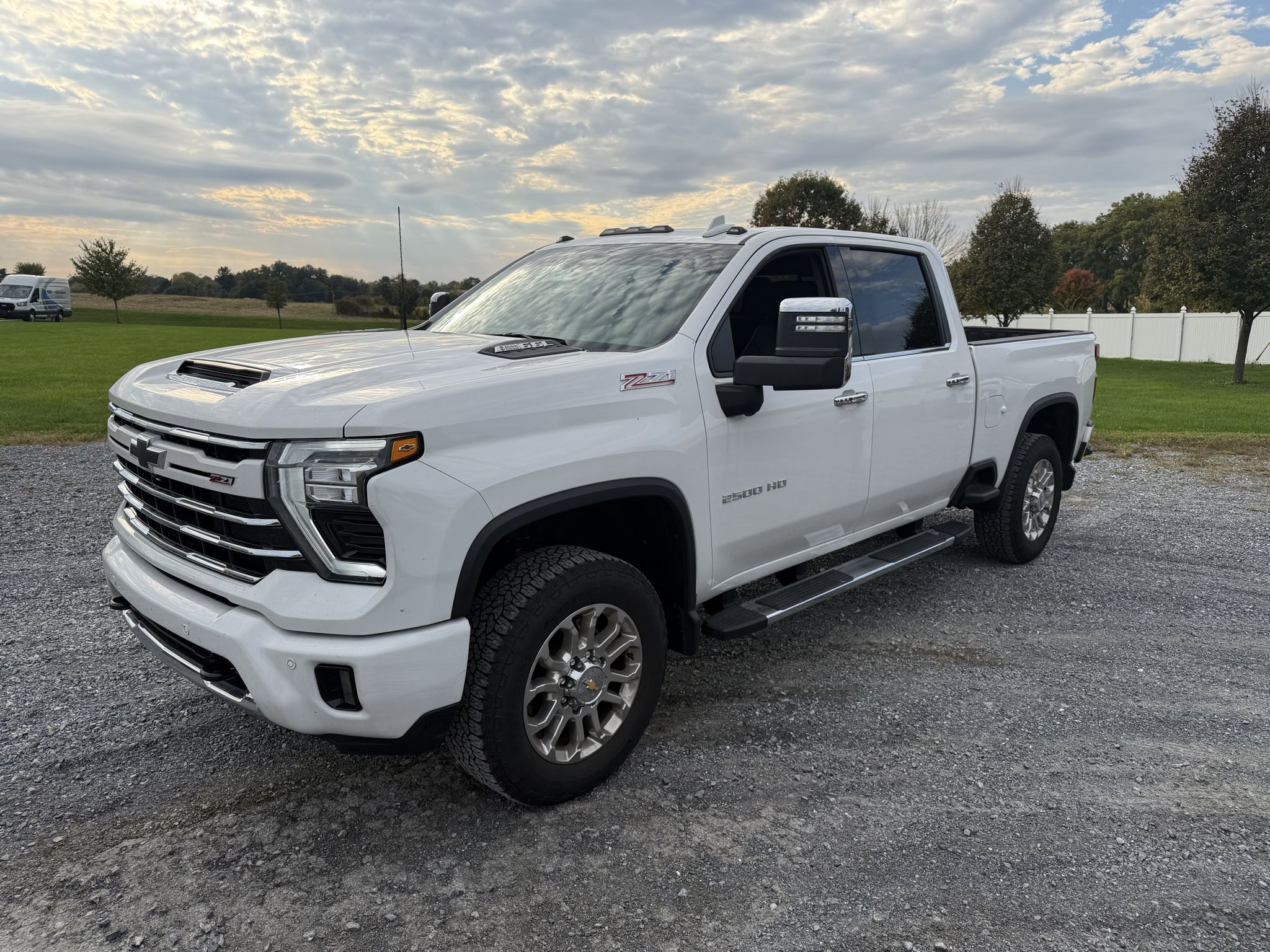 Used 2025 Chevrolet Silverado 2500 LTZ w/ Z71 Chrome Sport Edition AWD/4WD image 3
