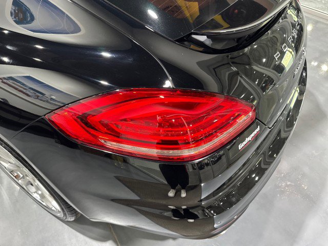 Used 2014 Porsche Panamera 4S Executive AWD/4WD image 32