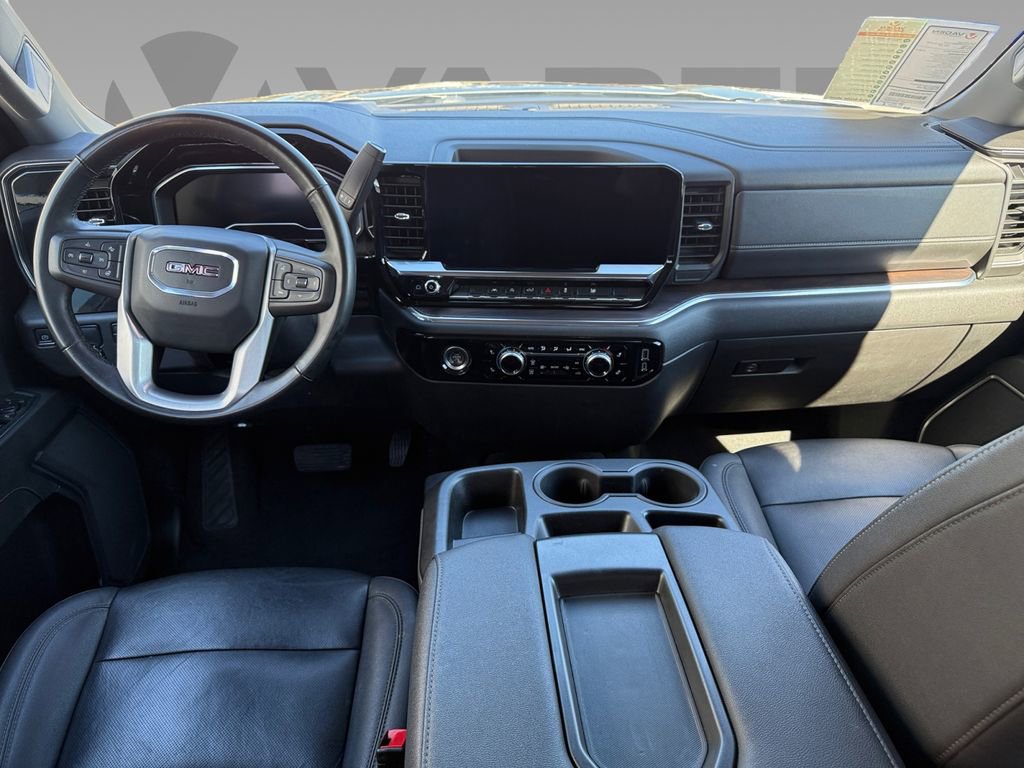 Used 2024 GMC Sierra 1500 SLT image 2