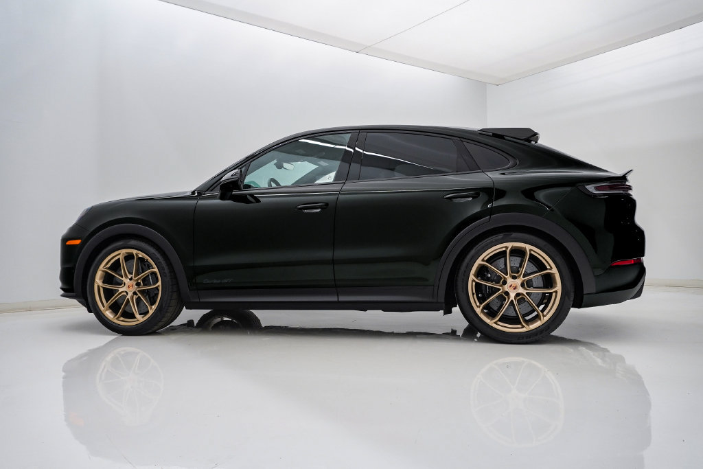 Used 2026 Porsche Cayenne Turbo GT AWD/4WD image 2