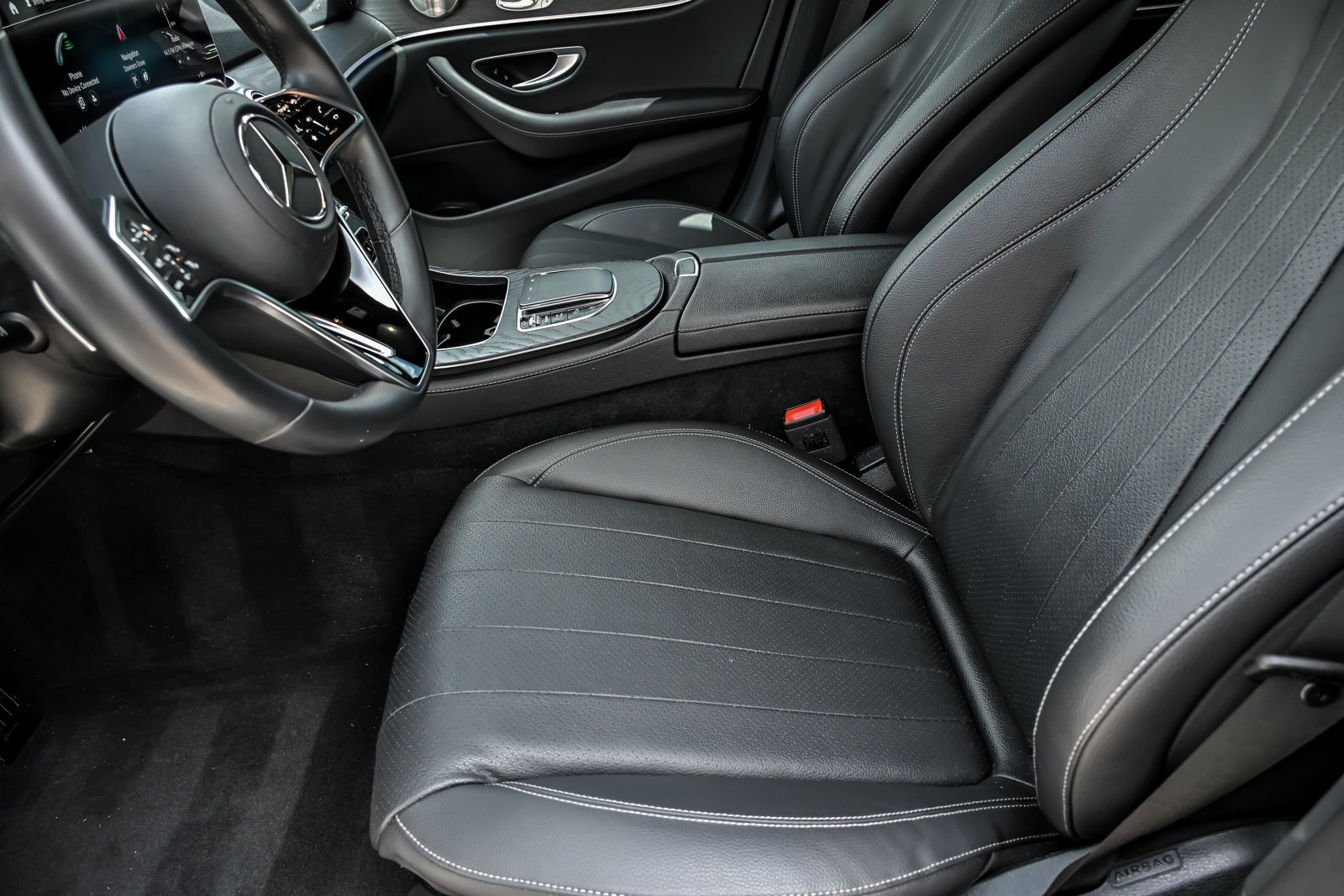 Used 2023 Mercedes-Benz E 350 4MATIC Sedan image 21
