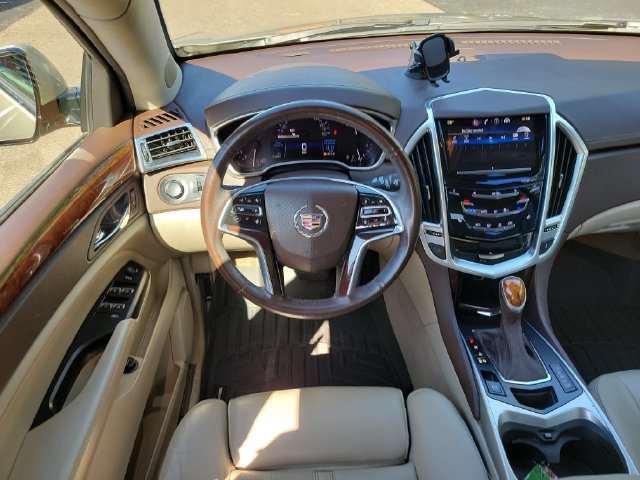Used 2016 Cadillac SRX Luxury w/ Driver Awareness Package FWD image 9