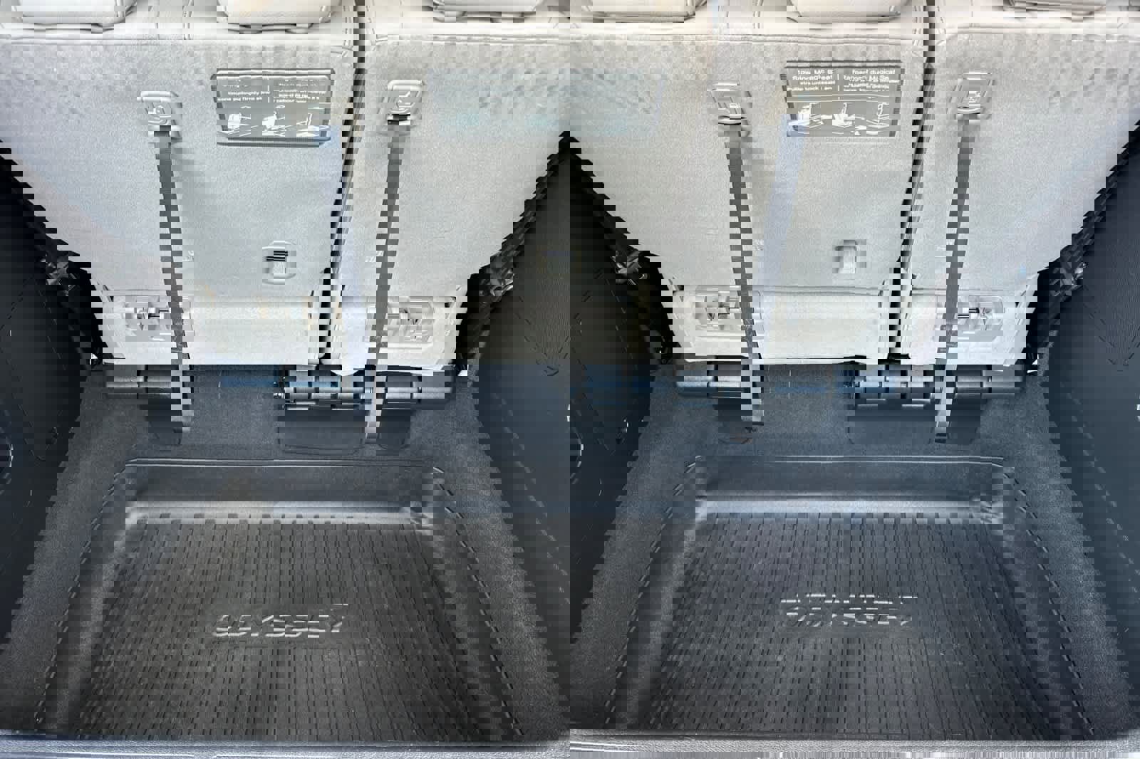 Used 2023 Honda Odyssey Touring image 17