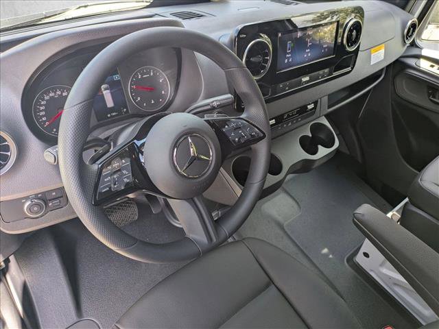 New 2025 Mercedes-Benz Sprinter 2500 image 3