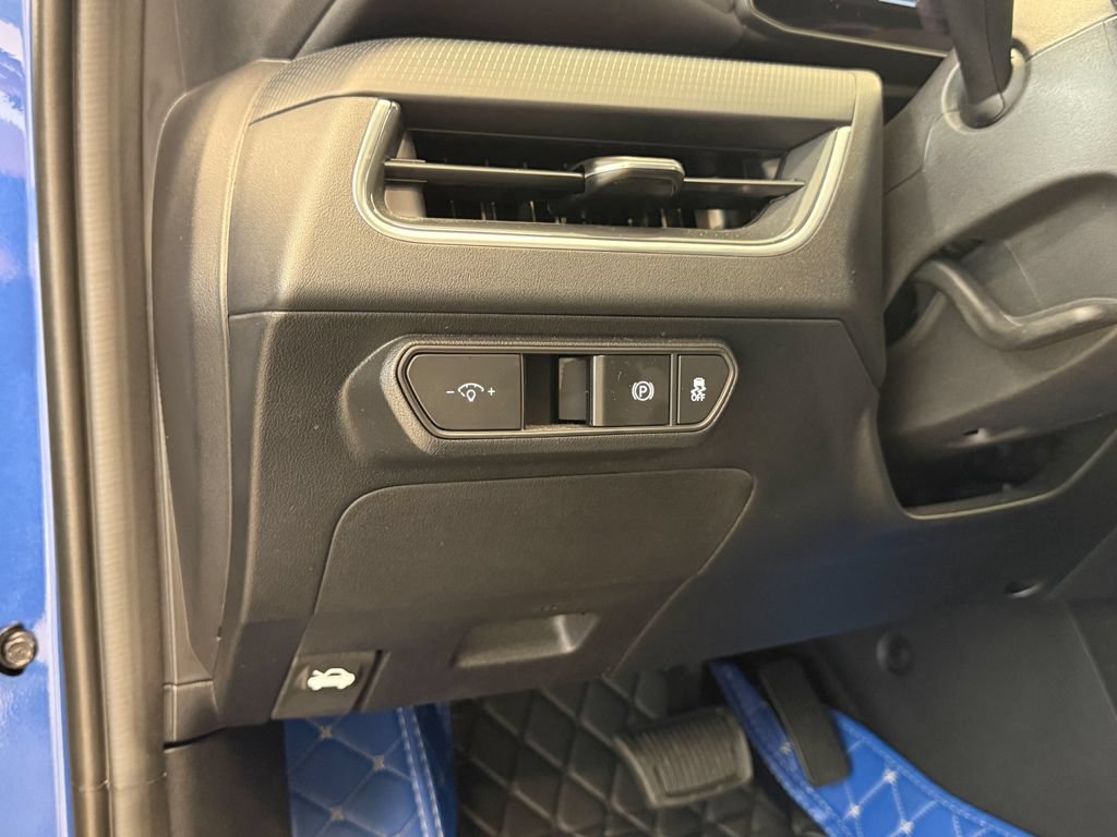 Used 2025 Kia K4 GT-Line w/ GT-Line Premium Package FWD image 24