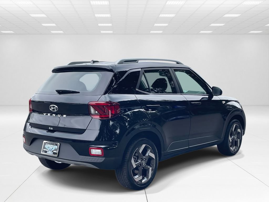 New 2026 Hyundai Venue SEL image 6