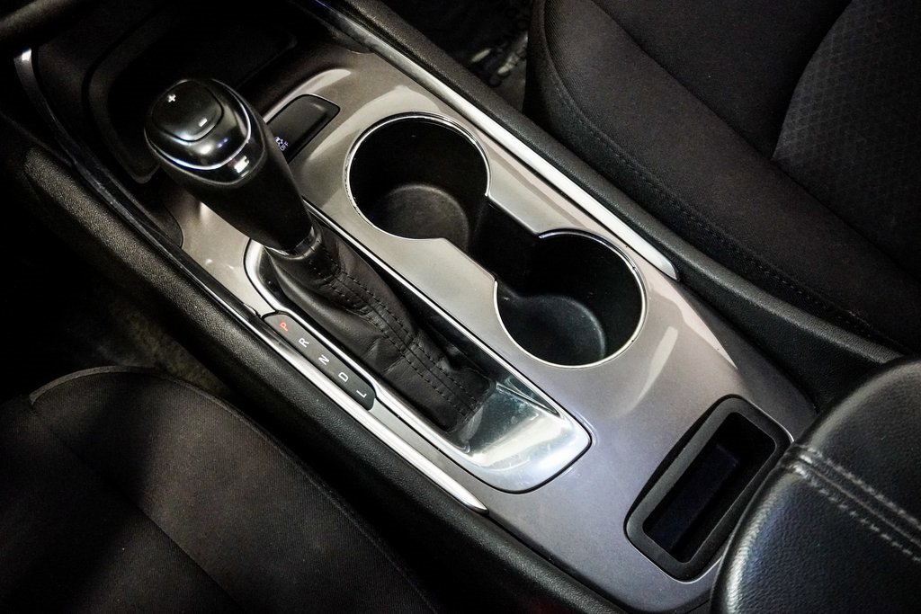 Used 2020 Chevrolet Malibu LT image 25