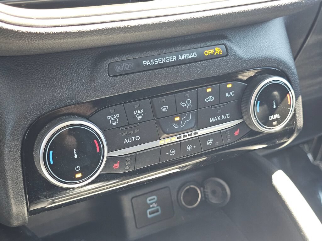 Used 2022 Ford Escape SEL FWD image 25