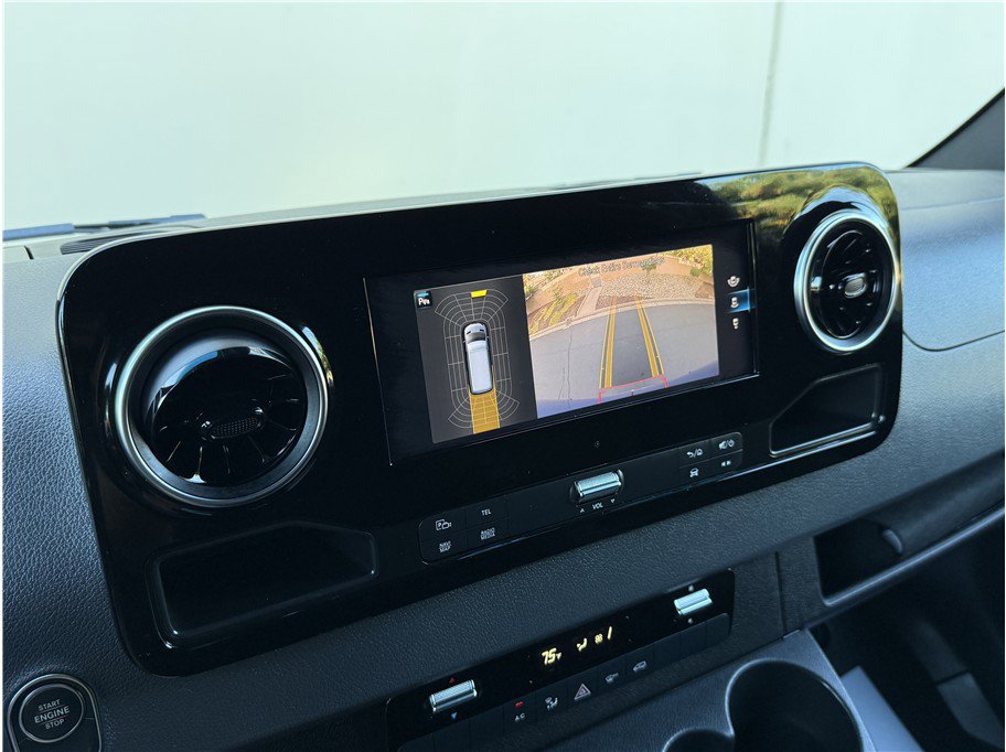 Used 2024 Mercedes-Benz Sprinter 3500 image 42