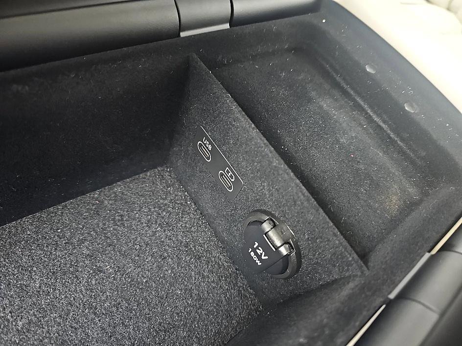 Used 2023 Genesis G90 3.5T image 25