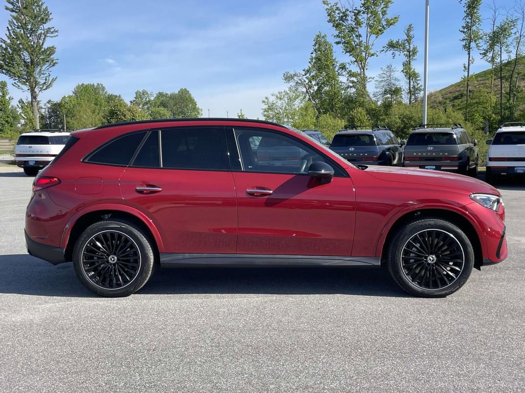 Used 2024 Mercedes-Benz GLC 300 4MATIC image 30