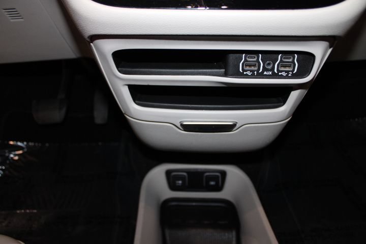 Used 2021 Chrysler Voyager Lxi FWD image 46