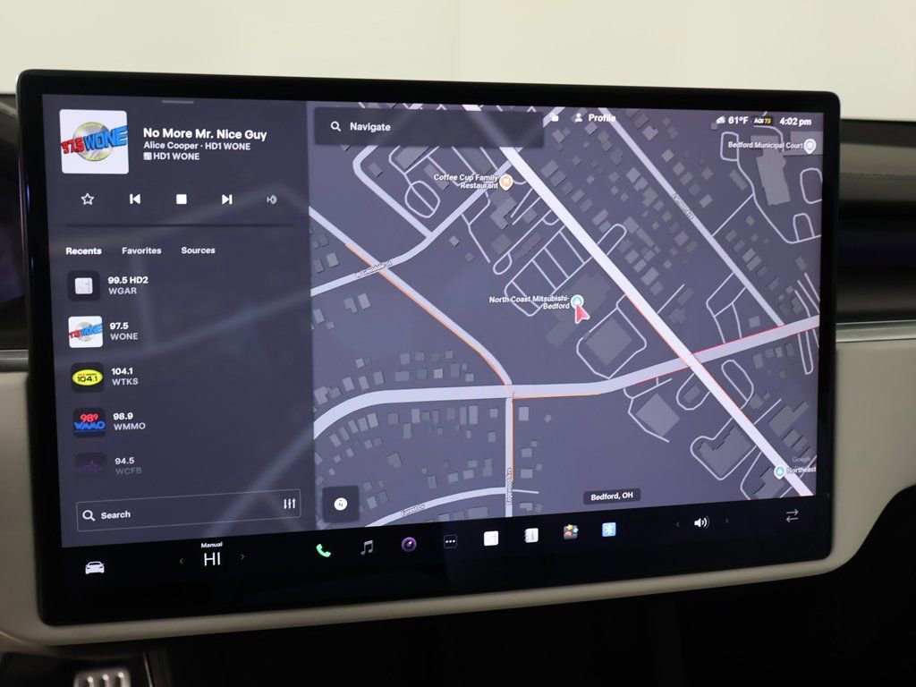 Used 2023 Tesla Model S Plaid image 39