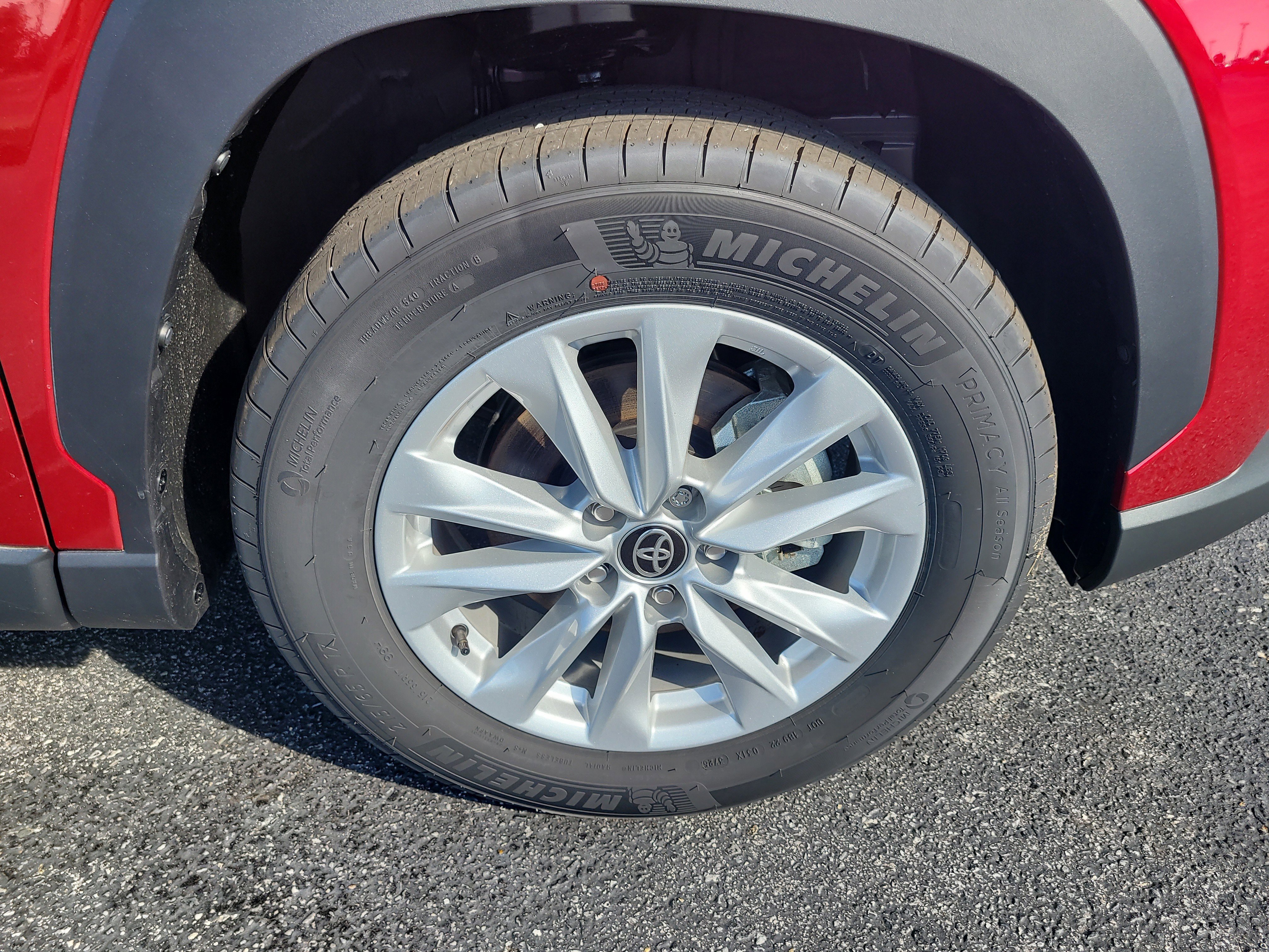 Certified 2026 Toyota Corolla Cross LE FWD image 10