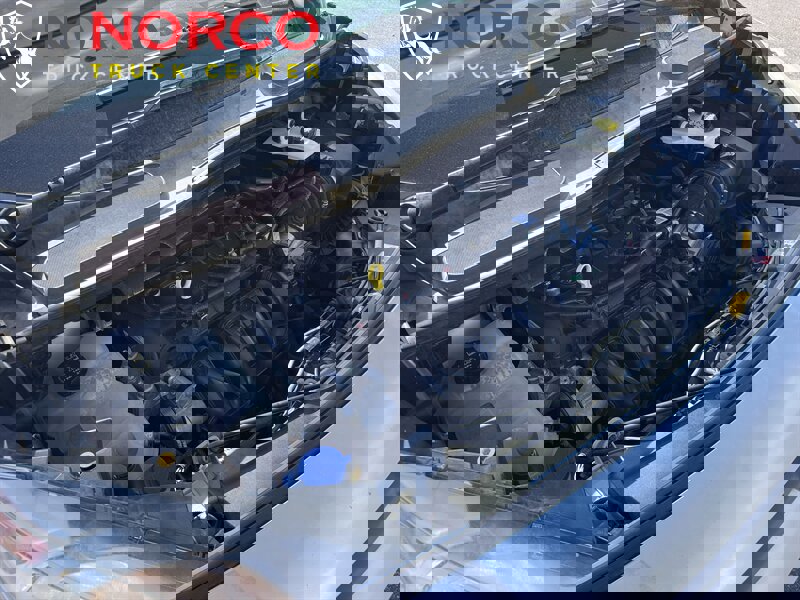 Used 2018 Ford Transit Connect XLT image 33