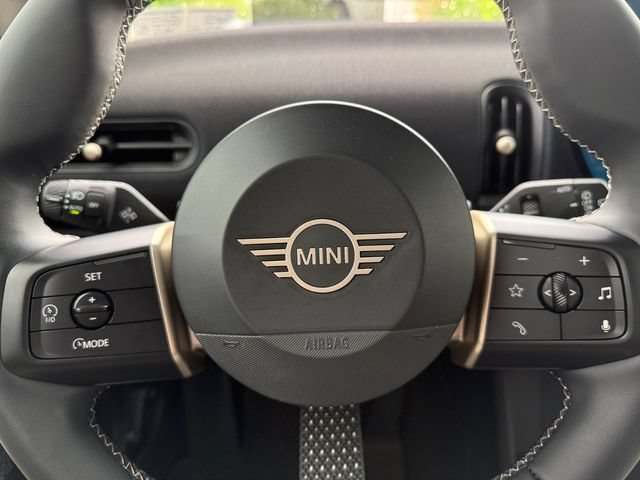 Used 2025 MINI Cooper S FWD image 28