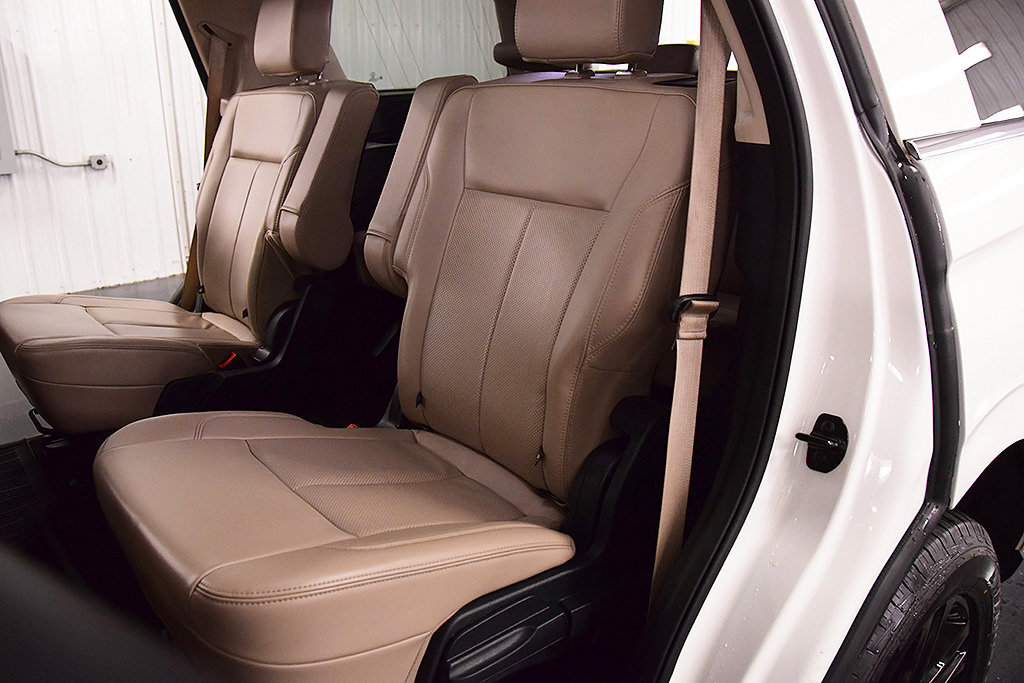 Used 2023 Ford Expedition XLT AWD/4WD image 35