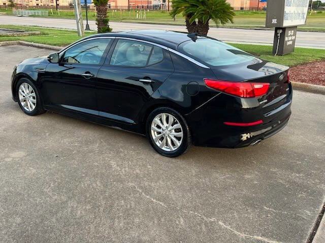 Used 2015 Kia Optima EX w/ EX Premium Package image 2