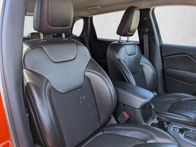 Used 2021 Jeep Cherokee Latitude Plus AWD/4WD image 21