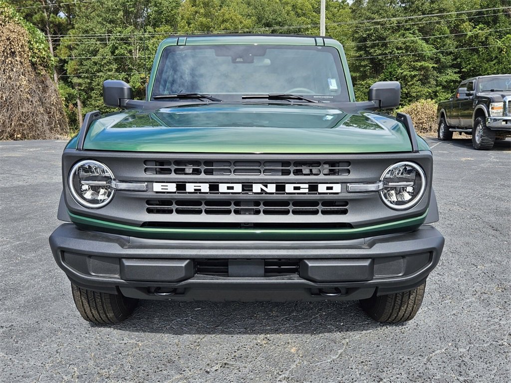 New 2025 Ford Bronco 4-Door image 2