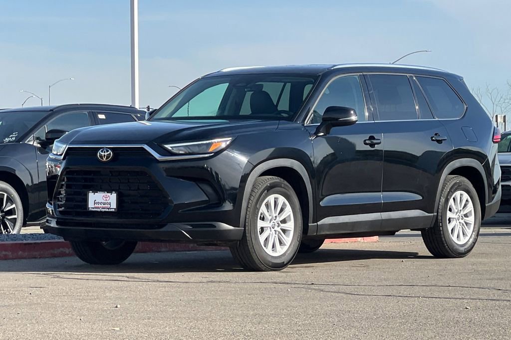 Certified 2025 Toyota Grand Highlander XLE image 10