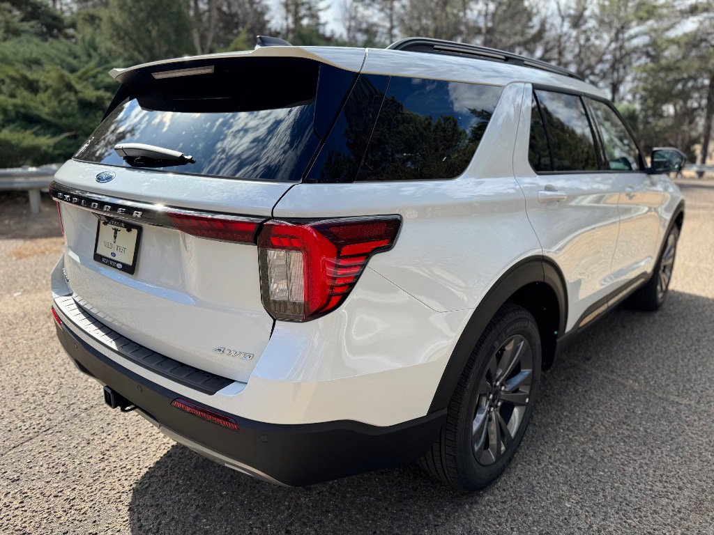 New 2026 Ford Explorer Active w/ Active Comfort Package image 12