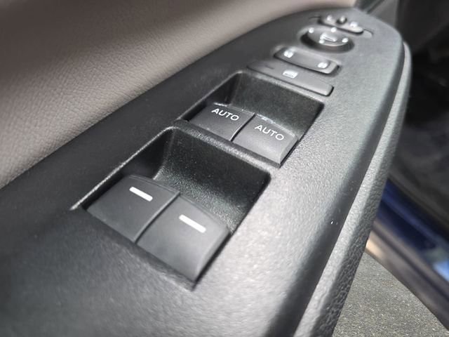 Used 2017 Honda CR-V EX-L image 26
