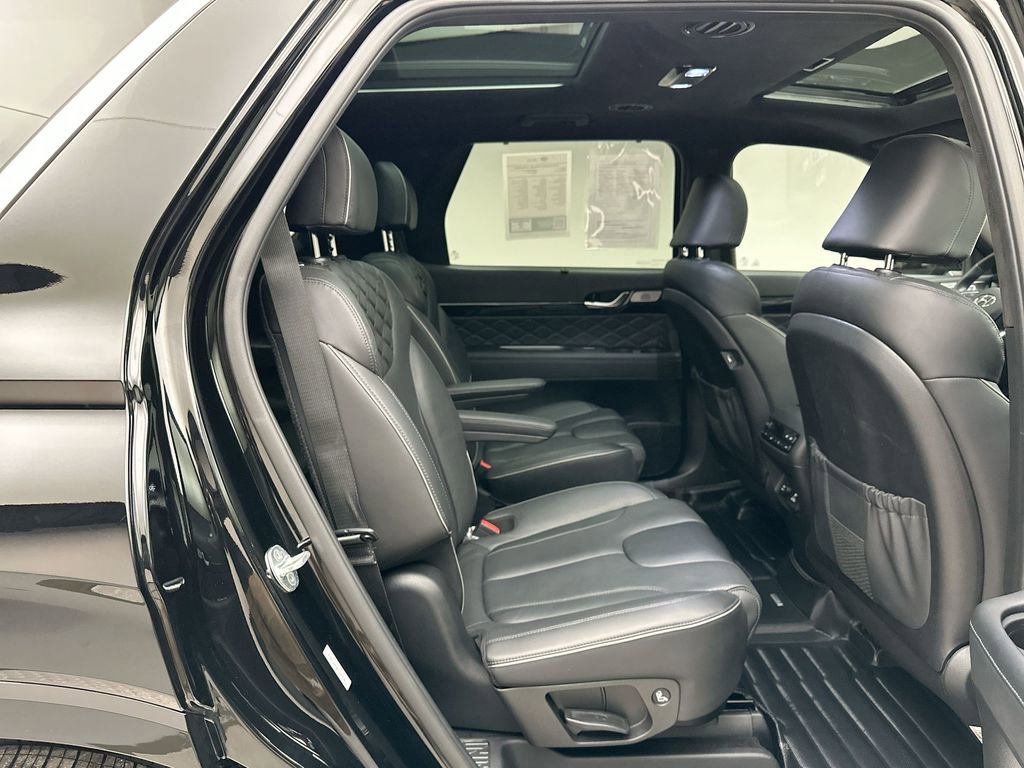 Used 2021 Hyundai Palisade Calligraphy w/ Cargo Package image 7