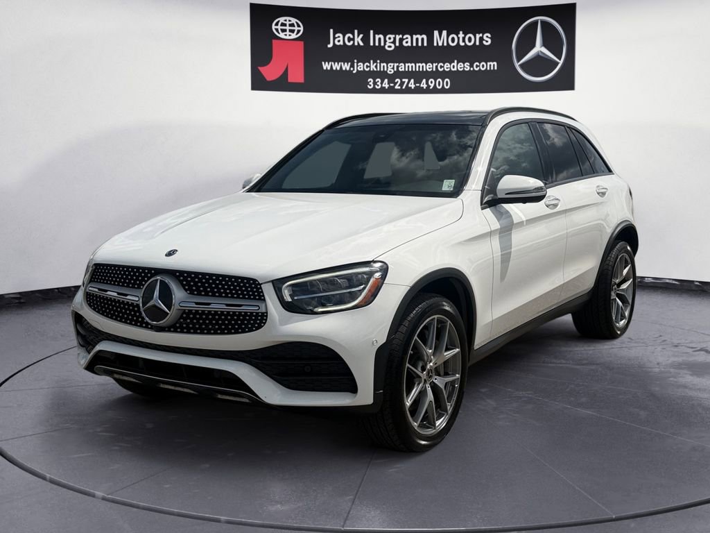 Used 2020 Mercedes-Benz GLC 300 4MATIC image 1