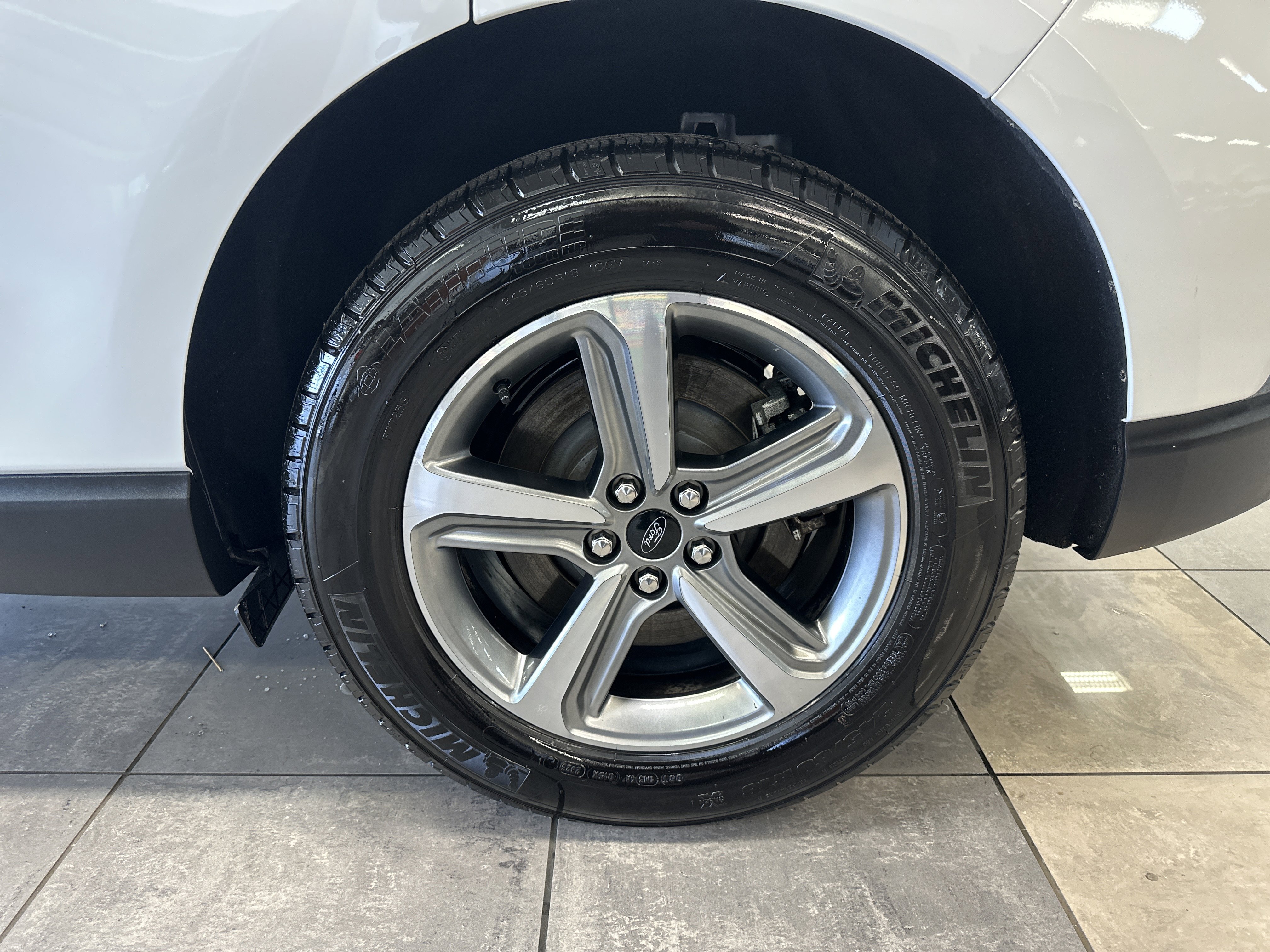 Used 2024 Ford Edge SEL w/ Convenience Package image 8