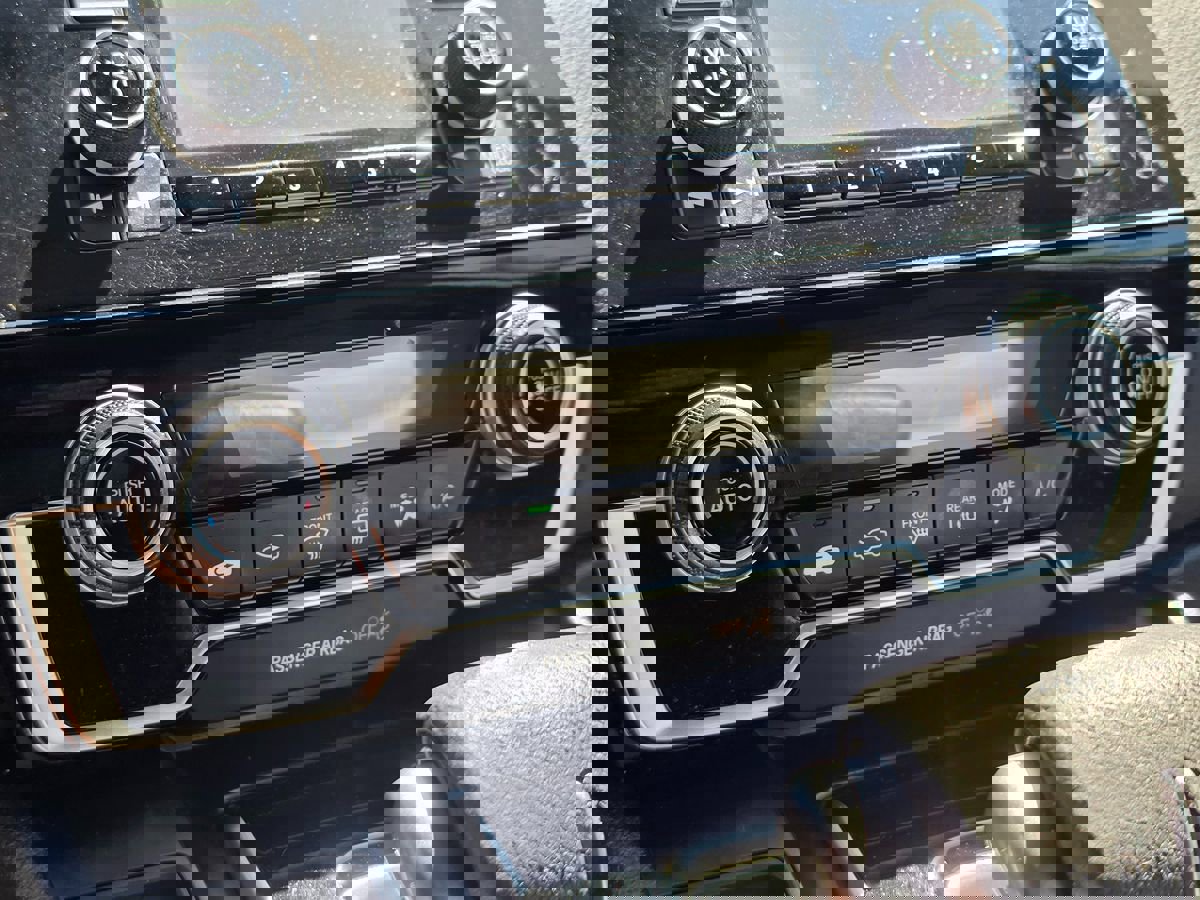 Used 2019 Honda CR-V LX image 35