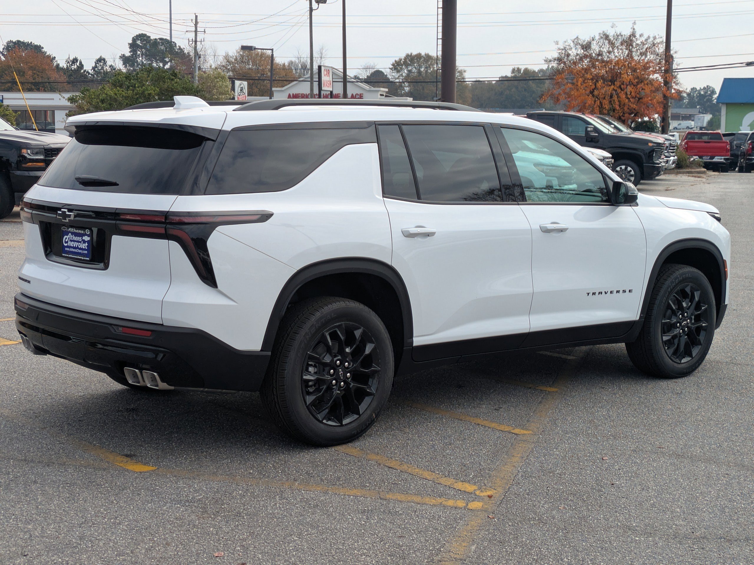 New 2026 Chevrolet Traverse LT w/ Midnight/Sport Edition image 4