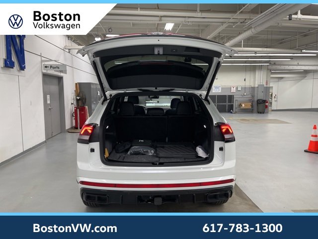 Used 2025 Volkswagen Atlas Cross Sport SEL R-Line image 9