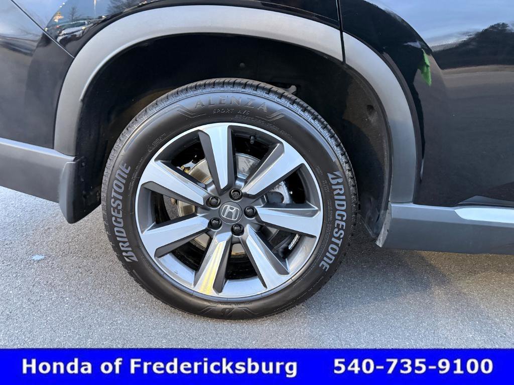 Used 2025 Honda Pilot Elite image 14