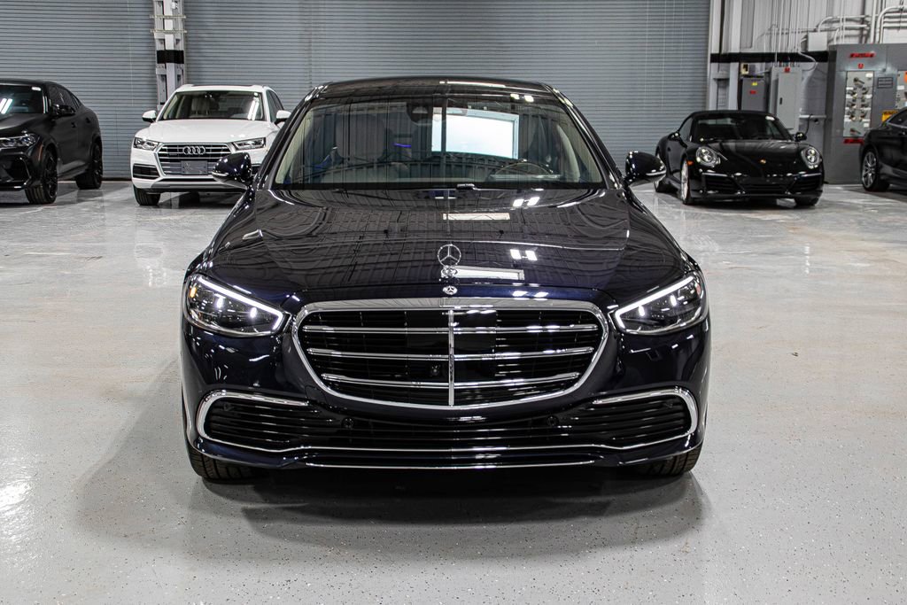 Used 2025 Mercedes-Benz S 580 4MATIC Sedan image 5