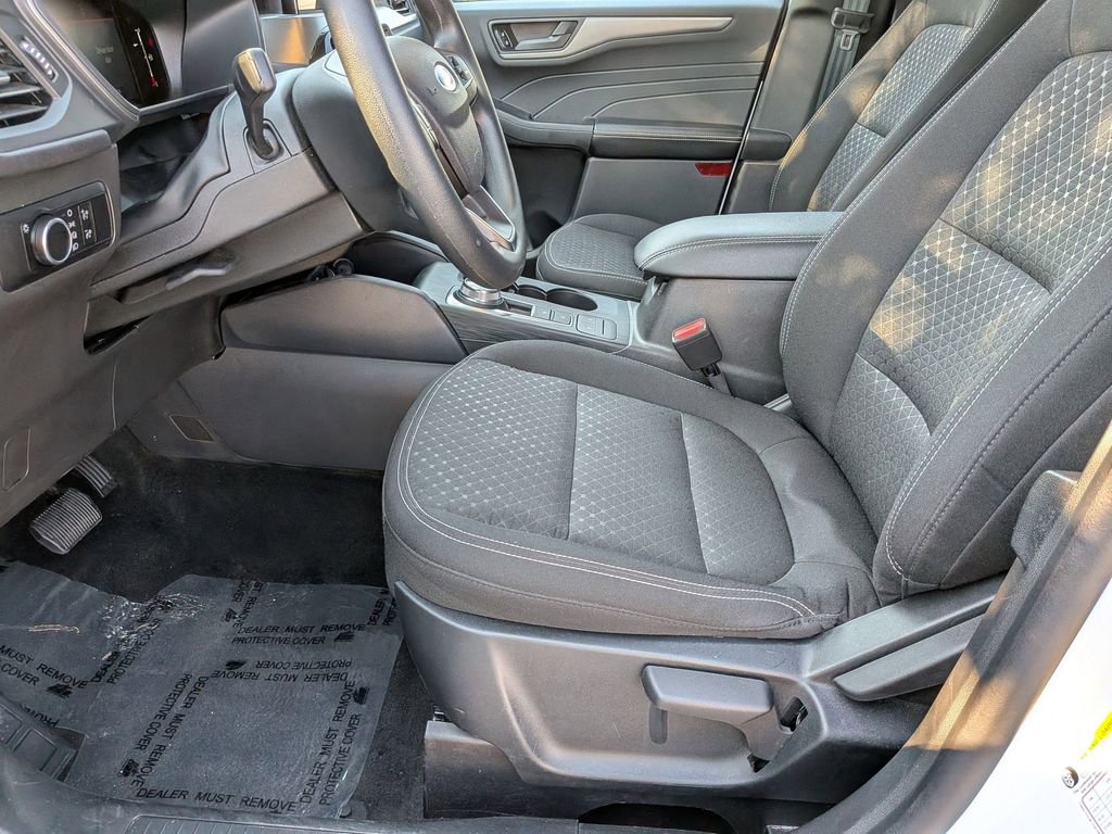 Used 2025 Ford Escape Active AWD/4WD image 23
