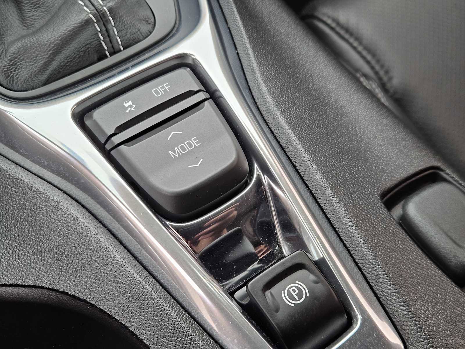 Used 2017 Chevrolet Camaro SS RWD image 21