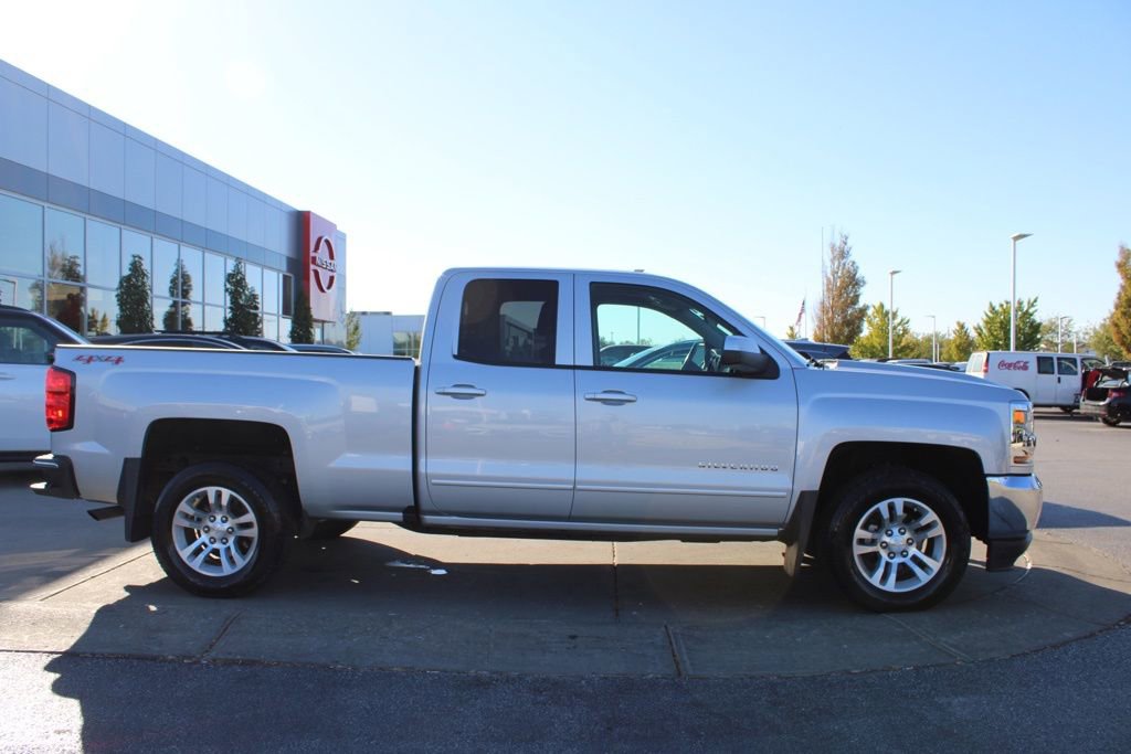Used 2017 Chevrolet Silverado 1500 LT w/ All Star Edition image 6
