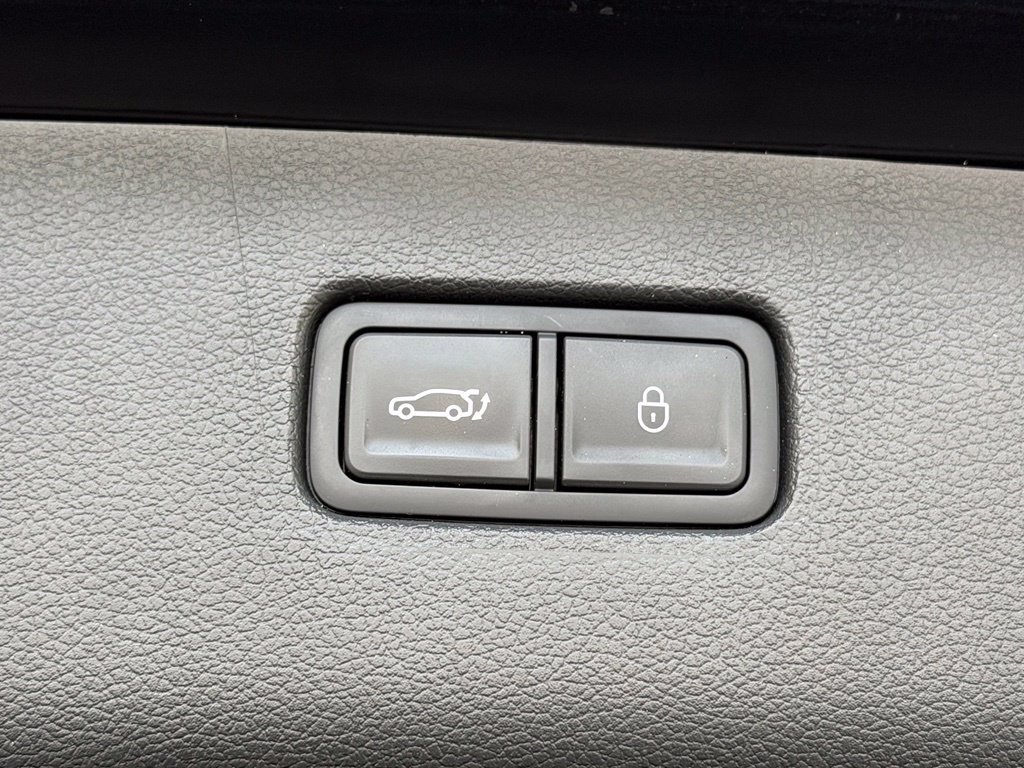 Used 2025 Genesis GV80 2.5T Standard AWD/4WD image 33