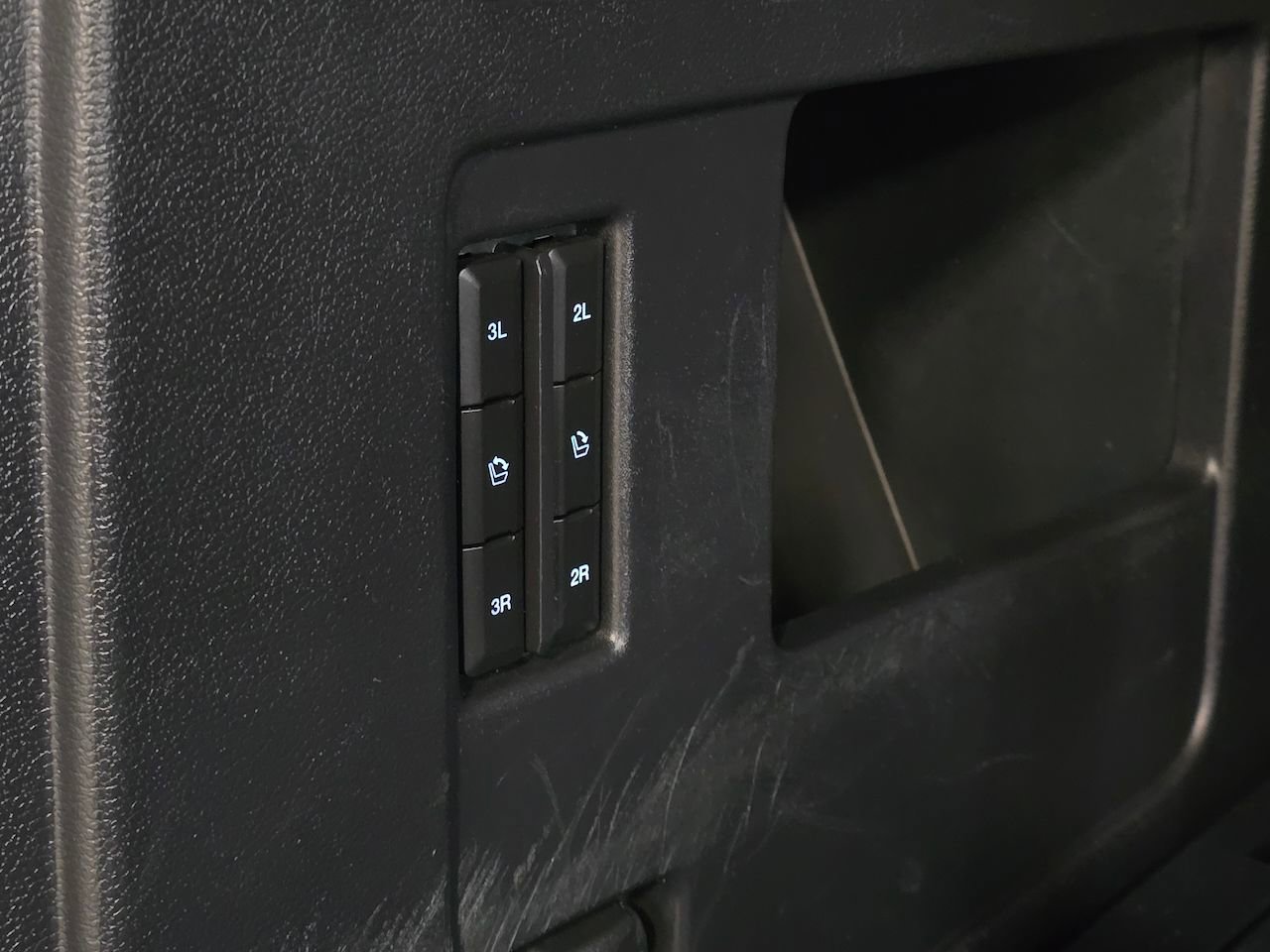 Used 2022 Ford Expedition Platinum image 43