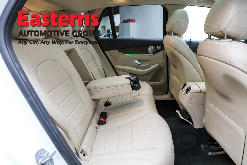 Used 2021 Mercedes-Benz GLC 300 4MATIC w/ Driver Assistance Package image 23