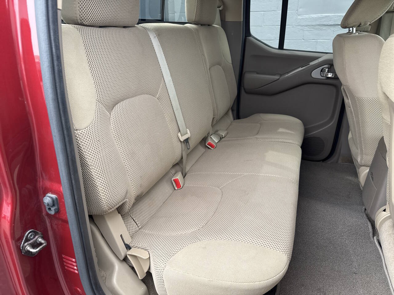 Used 2014 Nissan Frontier SV w/ SV Value Truck Package AWD/4WD image 20