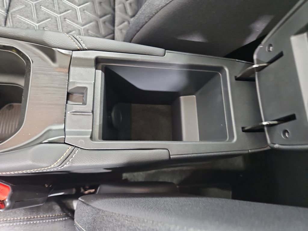 New 2025 Nissan Kicks SV w/ SV Premium Package image 25