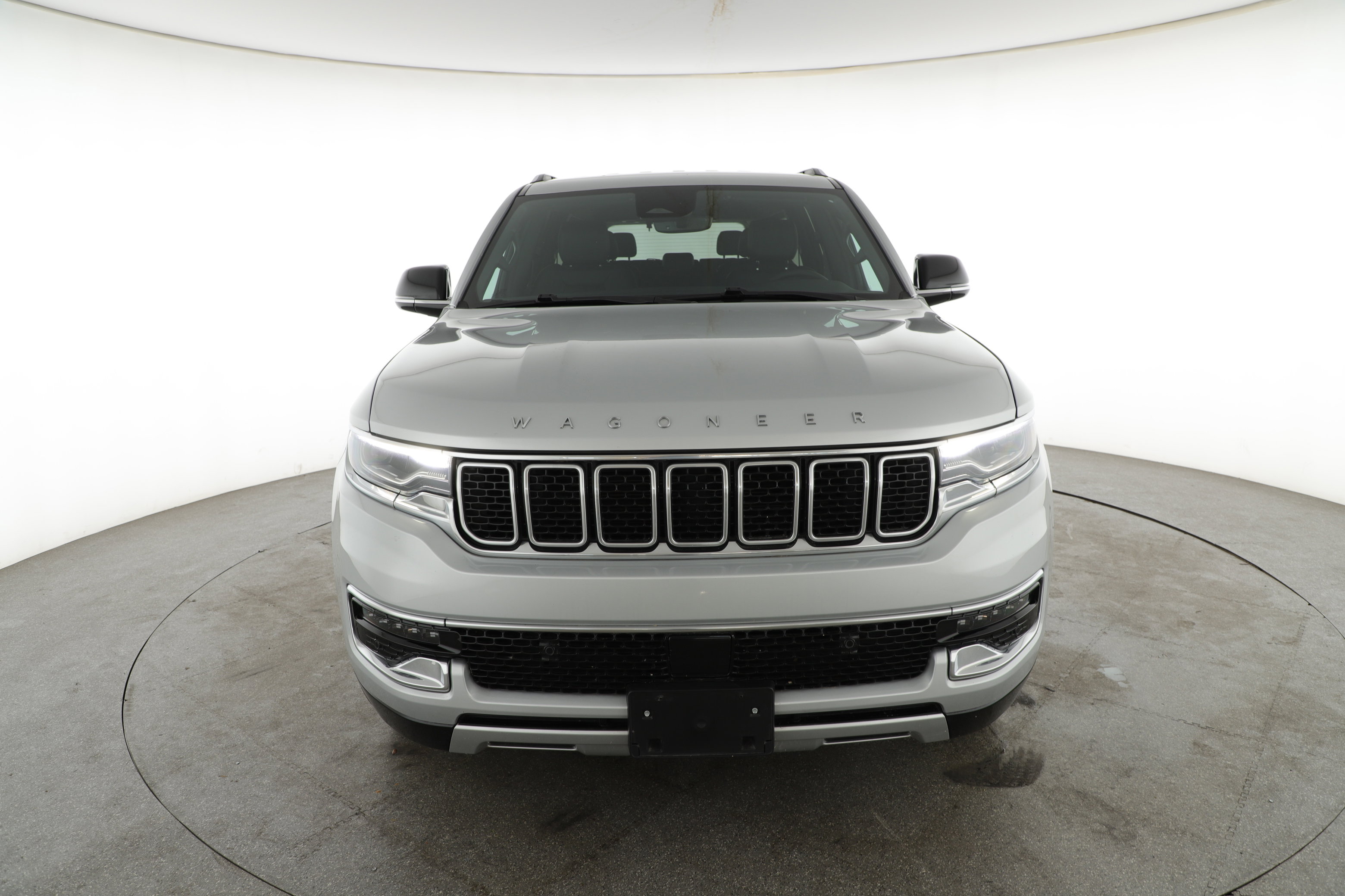 Used 2024 Jeep Wagoneer Series II w/ Flexible Seating Group image 2