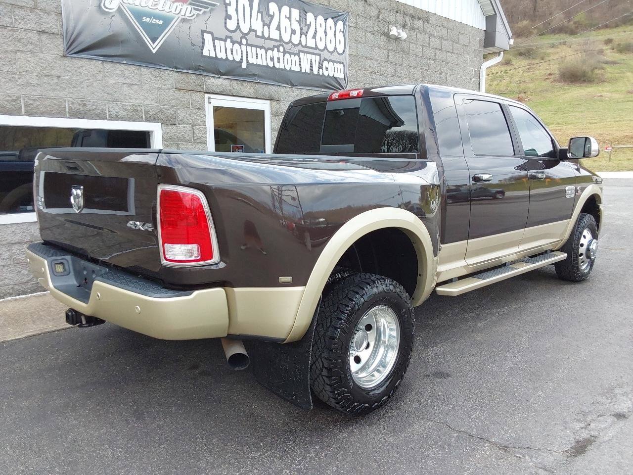 Used 2016 RAM 3500 Laramie Longhorn image 3