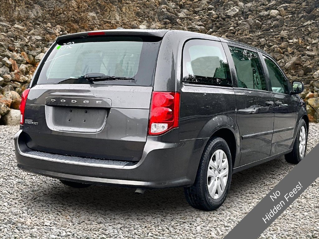 Used 2015 Dodge Grand Caravan American Value Package w/ UConnect Hands-Free Group FWD image 2