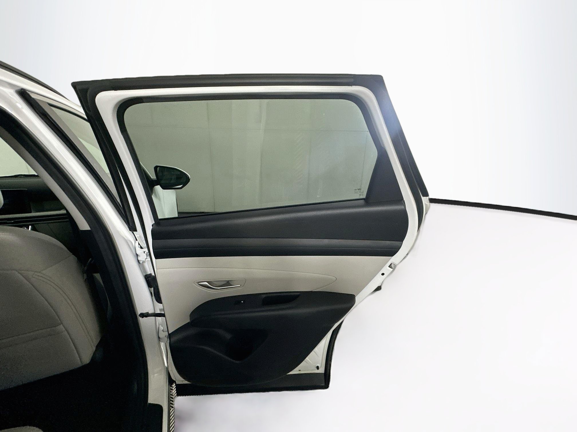 Used 2025 Hyundai Tucson SEL FWD image 30