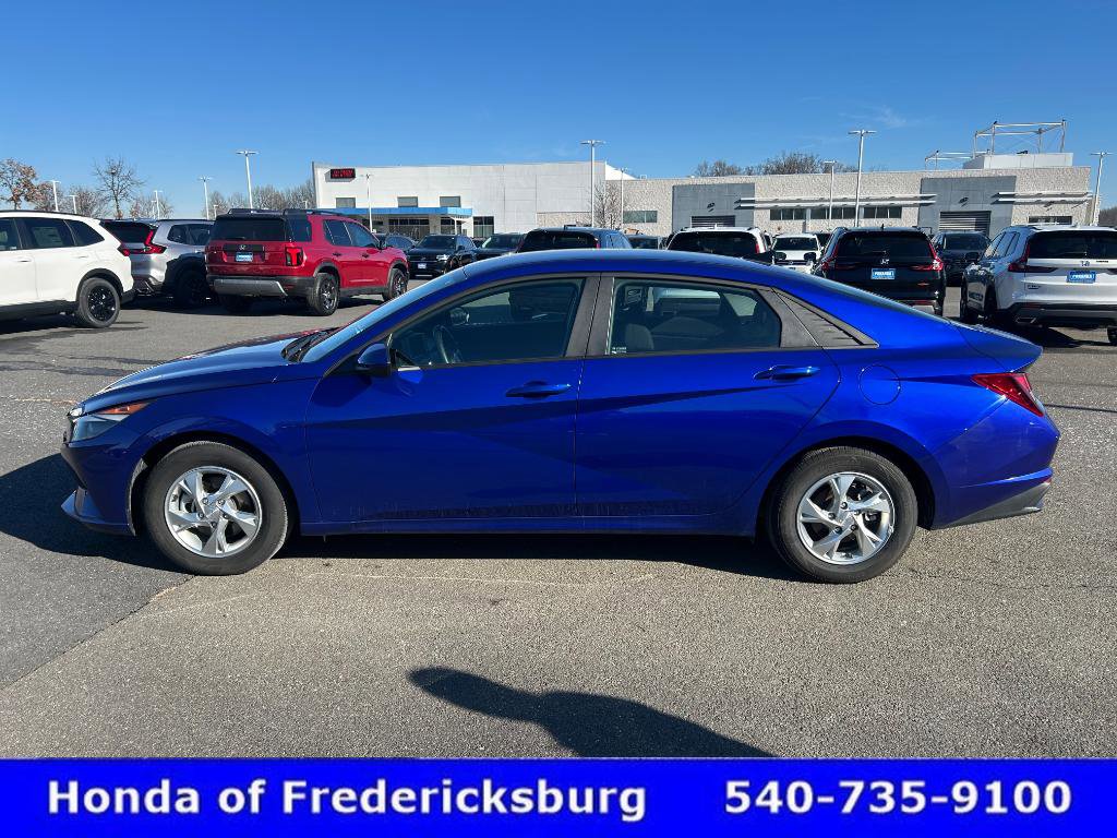 Used 2023 Hyundai Elantra SE w/ Preferred Accessory Package video 3