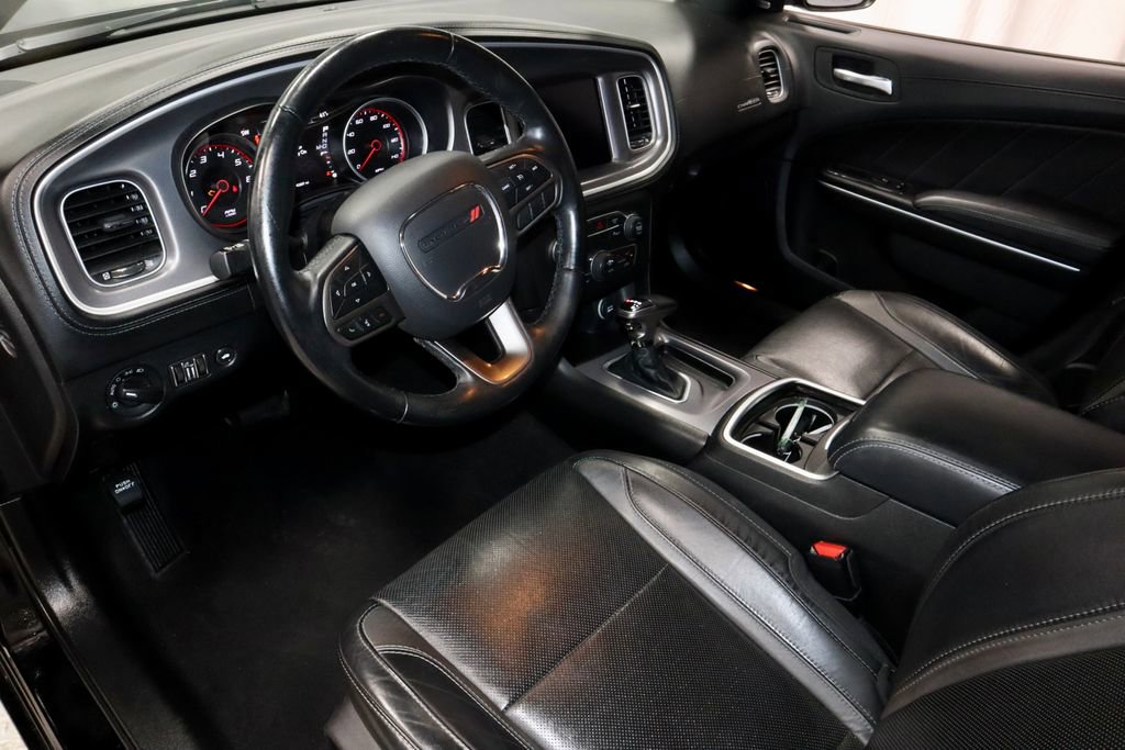 Used 2022 Dodge Charger SXT w/ Plus Group RWD image 25