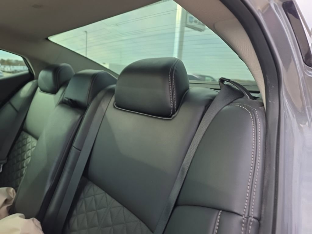 Used 2018 Nissan Maxima Platinum image 47